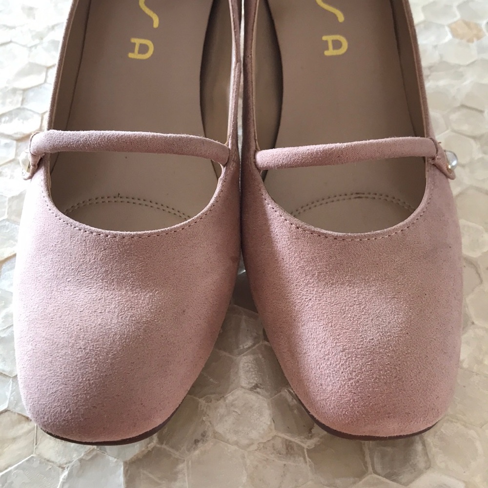 UNISA  suede 2.5” peachy pink heels - Picture 2 of 6
